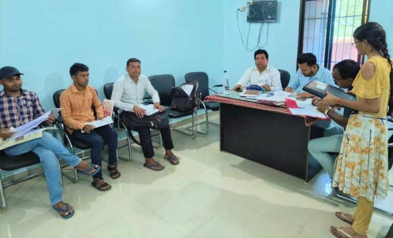 महासमुंद-/ हर महीने मिलेंगे 2500 रुपए बेरोजगारी भत्ता योजना क्लस्टर बनाकर किया जा रहा है सत्यापन का काम