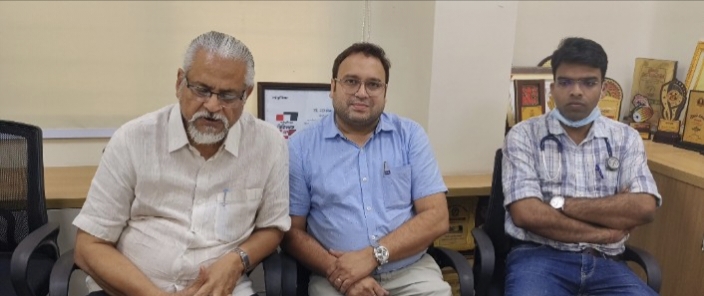 अग्रवाल नर्सिंग होम बसना में हुआ कैंसर व कीमोथेरेपी का निःशुल्क स्वास्थ्य शिविर.