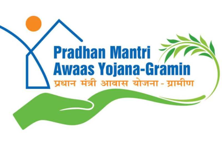 बसना -/इस गाँव मे पीएम आवास में अमीर अपात्र और शासकीय कर्मचारी को पहुचाया जा रहा है लाभ