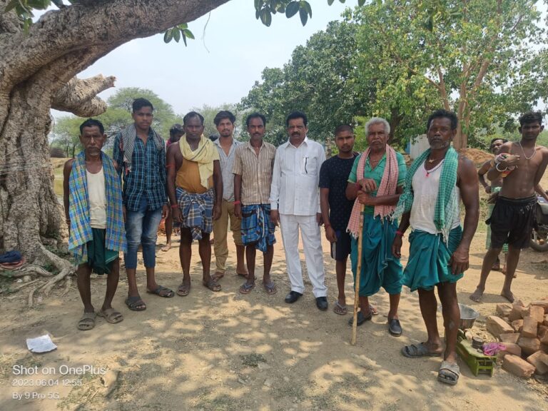 सरायपाली विधानसभा में अमरनाग कर रहे है लगातार ग्रामीण क्षेत्रो में जनसंपर्क और बैठक