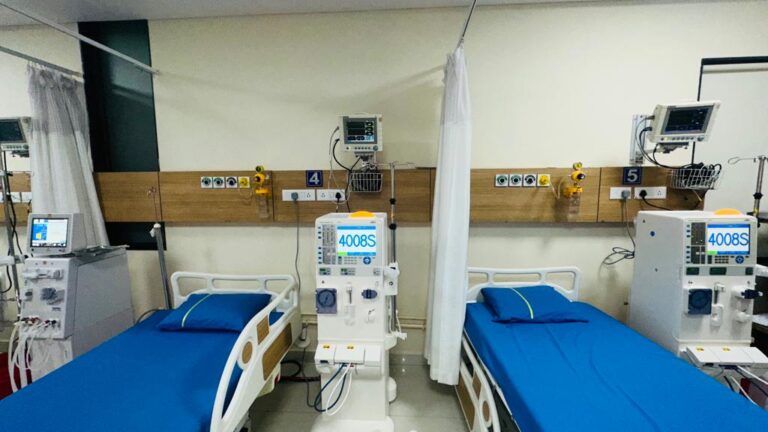 जिले का सबसे बड़ा 5 बेड वाला डायलिसिस सेंटर अब बसना में अंचलवासियो को मिली एक और बड़ी सौगात….