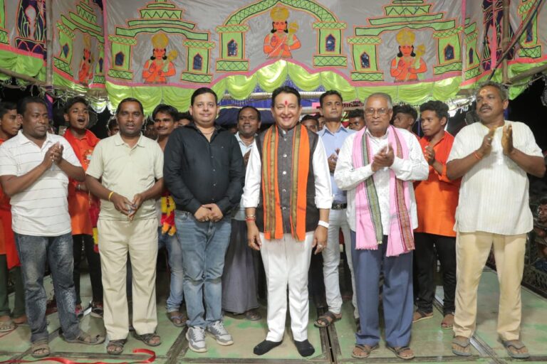 ठाकुर देवता गाँव को बाधाओं से बचाते है, समृद्धि एवं खुशहाली प्रदान करते हैं – डॉ.सम्पत अग्रवाल