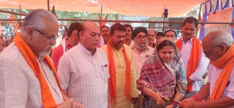 बरोली में आयोजित भाजपा के लाभार्थी सम्मेलन में शामिल हुए बेटी बचाओ बेटी पढाओ के प्रदेश सदस्य डॉक्टर एन के अग्रवाल