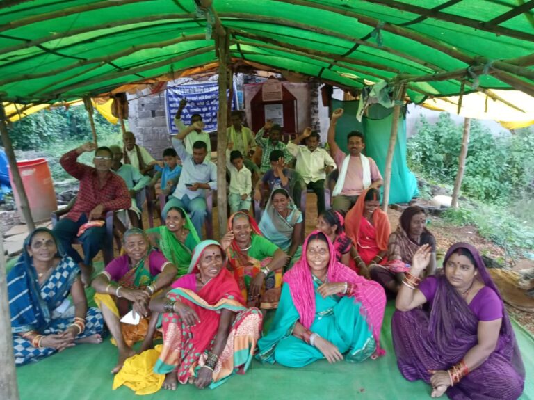 CG महासमुन्द -/ 559 वें दिन हो चुके है किसानों का सत्याग्रह महासमुन्द विधायक के ख़िलाप और निर्माणाधीन करणी कृपा स्टील एवं पावर प्लांट लगने के विरोध कब होगा समाधान ? CG महासमुन्द -/ 559 वें दिन हो चुके है किसानों का सत्याग्रह महासमुन्द विधायक के ख़िलाप और निर्माणाधीन करणी कृपा स्टील एवं पावर प्लांट लगने के विरोध कब होगा समाधान ?