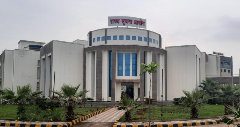 छत्तीसगढ़ : सूचना देने में लापरवाही बरतने और सूचना का अधिकार अधिनियम का समुचित क्रियान्वयन नहीं किए जाने पर पिछले ढाई साल में 3 हजार 836 प्रकरणों में कुल 85 लाख 37 हजार रुपये से अधिक का अर्थदण्ड