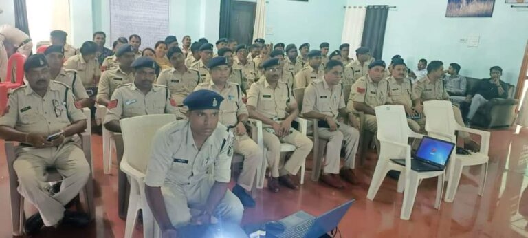 महासमुन्द: पुलिस अधीक्षक महासमुंद के निर्देशन में सरायपाली अनुभाग मे दिया गया निर्वाचन संबंधी प्रशिक्षण।