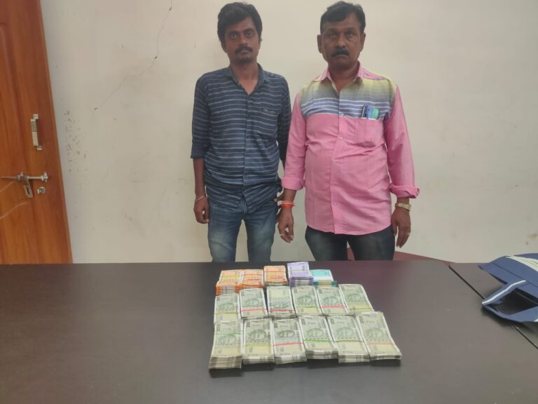 महासमुन्द : 2 लोगो से 500, 200, 100 एवं 50 रूपये के भारतीय करंसी नोट कुल 695000 का कागजी दस्तावेज नही बताने पर कार और संपत्ति जप्त ।
