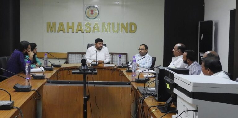 महासमुन्द : अनापत्ति प्रमाण पत्र के साथ सभा, रैली तथा वाहन की अनुमति के लिए सुविधा पोर्टल के माध्यम से ऑनलाइन आवेदन 48 घंटे पहले कर सकते है। अनुमति पहले आओ पहले पाओ के आधार पर दी जाएगी।