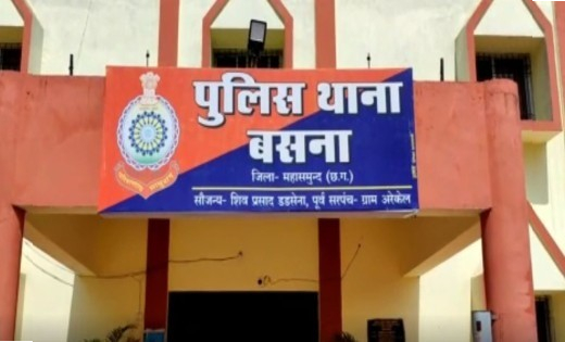 बसना : गडफुलझर और बरपेलाडीह से पीपलखुंटा जाने वाले मार्ग में बसना पुलिस की रेड कार्यवाही ।