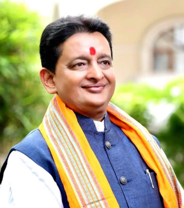 बसना : क्या 3 दिवस के भीतर विवादों में घिरे मटन मार्केट को शहर से बाहर स्थानांतरित करवा पाएंगे विधायक संपत शहर से मटन मार्केट स्थानांतरित करने कलेक्टर से की चर्चा इसके पहले भी मिल चुका है आश्वासन ।