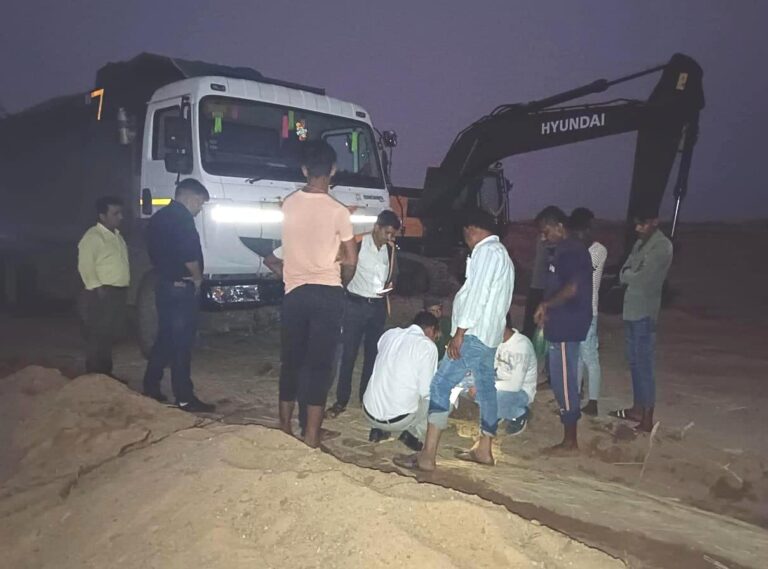 छत्तीसगढ़ :- टास्क फोर्स की बड़ी कार्रवाई मामले में 6 चैन माउंटेड मशीन सहित 57 वाहन जब्त