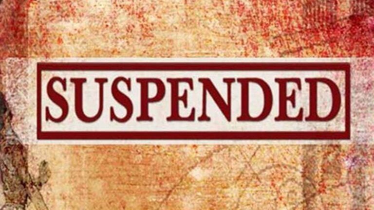 दुर्ग न्यूज़ : स्कूल से नदारद प्रधानपाठिका सहित छह शिक्षकों पर गिरी गाज, संभागायुक्त ने किया निलंबित,