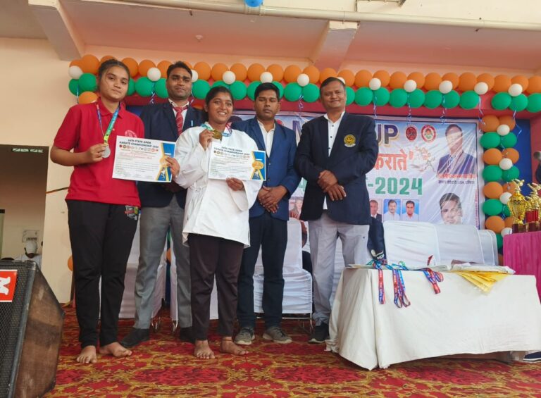 बसना : दो दिवसीय राज्य स्तरीय कराते चैंपियनशिप में 12मैडल जीते भंवरपुर की टीम