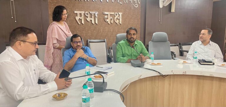 रायपुर : आचार संहिता लागू होते ही करें विरूपण हटाने की कार्रवाई : आयुक्त श्री मिश्रा