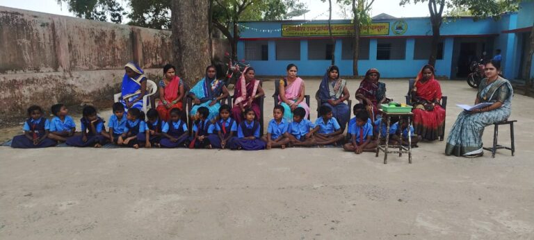 सरायपाली -: प्राथमिक शाला केंदूढार में अंगना मा शिक्षा कार्यक्रम सम्पन्न