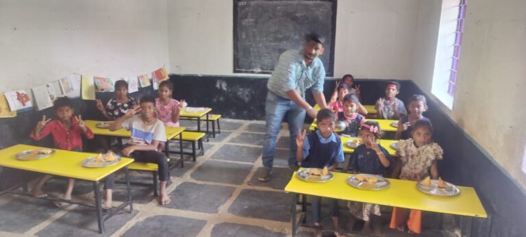 सरायपाली -:शास. प्राथ.शाला नवरंगपुर एवं शास. प्राथ ,उच्च प्राथ. शाला मोहदा में न्योता भोज का आयोजन