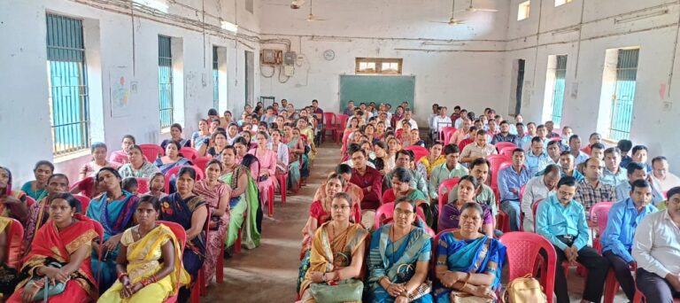 सरायपाली / विकासखंड स्तरीय कम्युनिटी मोबाइलाइजेशन अंतर्गत शिक्षक पालक सम्मेलन सह माता उन्मुखीकरण का आयोजन