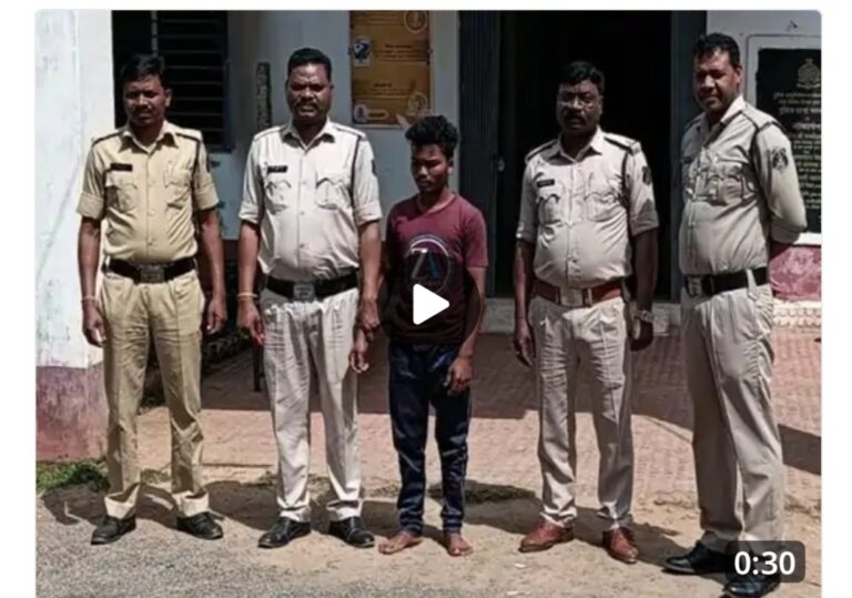 छत्तीसगढ़ -/ स्कूल के सामने से छात्रा का अपहरण कर बलात्कार, बाहर स्कूल बैग पड़ा देख शिक्षक ने घरवालों को किया फोन