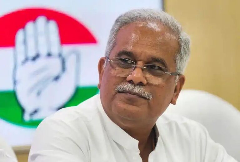  छत्तीसगढ़ के पूर्व CM भूपेश बघेल के खिलाफ FIR दर्ज, महादेव बेटिंग ऐप मामले में एक्शन    लोकसभा चुनाव से पहले छत्तीसगढ़ के पूर्व मुख्यमंत्री भूपेश बघेल की मुश्किलें बढ़ गई हैं.