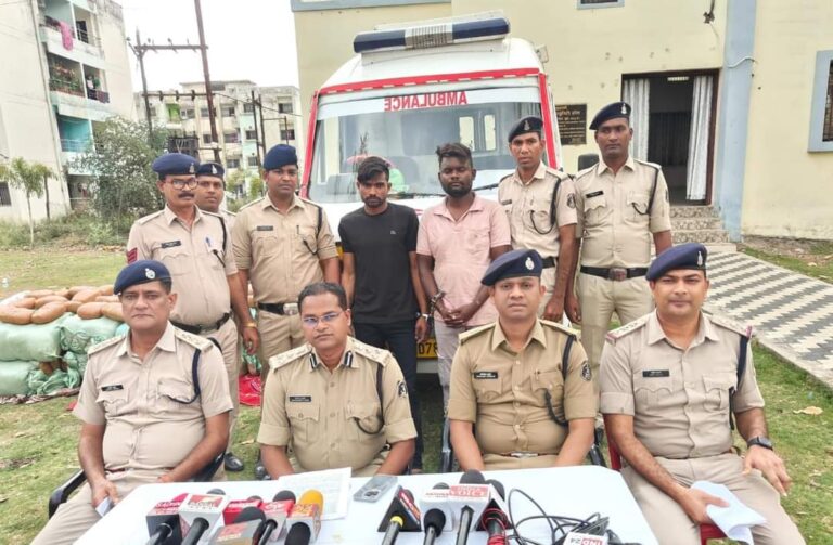 छत्तीसगढ़ के एंबुलेंस मे सोच नहीं सकते आप चल रहा था करोडो की तस्करी माल को ओड़िसा से मध्यप्रदेश खपाने की थी योजना!