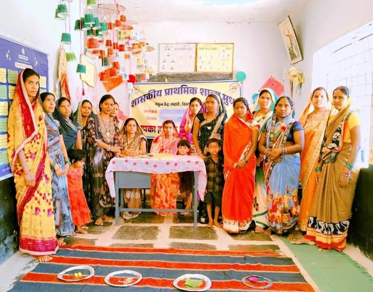 सरायपाली -: शास.प्राथ.शाला मुंधा में अंगना म शिक्षा कार्यक्रम का आयोजन