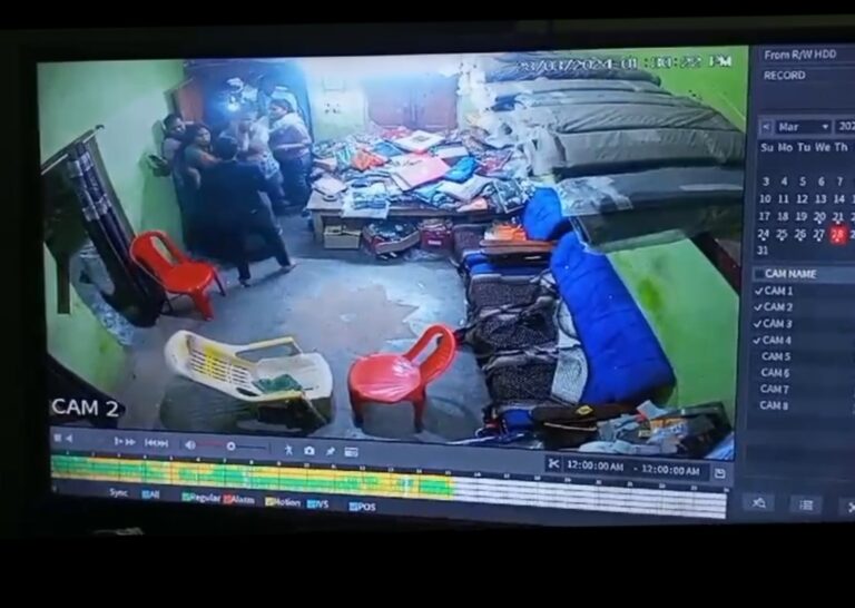 महासमुंद -: तलासी के बाद कुछ नहीं मिलने पर आरोपों से घिरे भंवरपुर पुलिस के स्टाप,पीड़ित के घर पहले हो चूका है शराब पर रेड, भंवरपुर स्टॉप और प्रभारी का कहना है झूठी है शिकायत बदनाम करने की कोसिस?