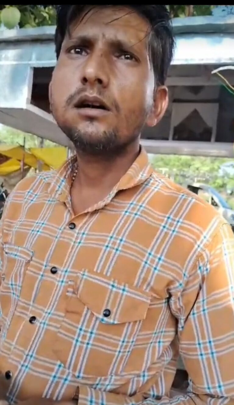 महासमुंद बसना / कुछ दिन पहले पैर से आटा गूंदने वीडियो वायरल के बाद, अब मोमोस ठेला वाले माँग रहा माफ़ी बोल रहा है नहीं करूँगा दोबारा ऐसी गलती लोगो ने कहा सेहत के साथ खिलवाड़ नहीं लगाने देंगे ठेला यहां!