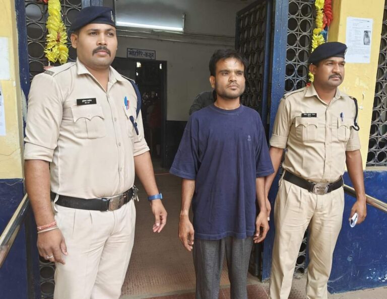 बलौदाबाजार-भाटापारा / चरित्र शंका छोटी बच्ची को सम्भाल नही सकने की बात को लेकर पति ने कर दी पत्नी की हत्या!