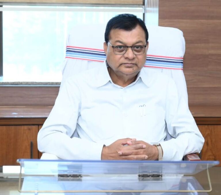 श्रमिकों को आवास निर्माण के लिए एक-एक लाख रुपए सहायता राशि स्वीकृत मुख्यमंत्री निर्माण श्रमिक आवास सहायता योजना के तहत लें फायदा!