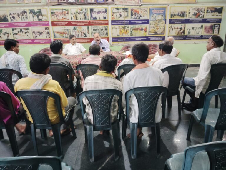 महासमुंद /  हजारों किसान पदयात्रा कर महासमुंद जिलाधीश को घेरेंगे किसान मोर्चा का प्रदेश स्तर पर आंदोलन की रूपरेखा बनी-किसान मोर्चा