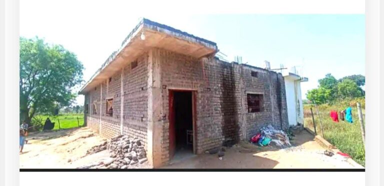 महासमुंद बसना / लोगो को आस्था के साथ खिलवाड फर्जी अनाथ आश्रम संचालन करने वाले के खिलाप कलेक्टर ने जाँच तो करवा दी अब बाल संरक्षण विभाग आखिर कब करेगी कार्यवाही!