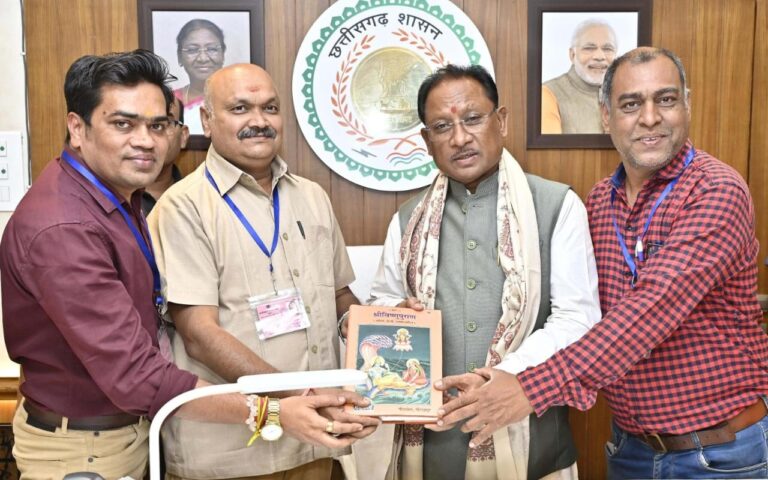 रायपुर : छत्तीसगढ़ श्रमजीवी पत्रकार संघ के प्रतिनिधिमंडल ने मुख्यमंत्री से की सौजन्य मुलाकात