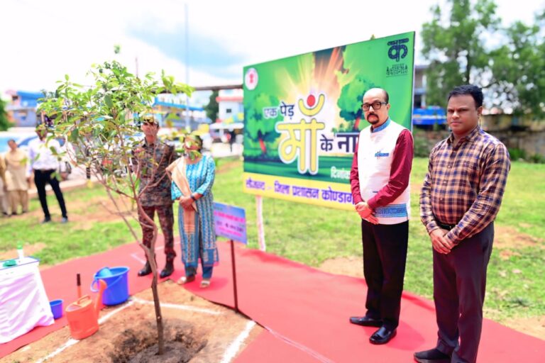 केन्द्र एवं राज्य सरकार की महत्वपूर्ण योजनाओं का पूरी मेहनत से करें क्रियान्वयन