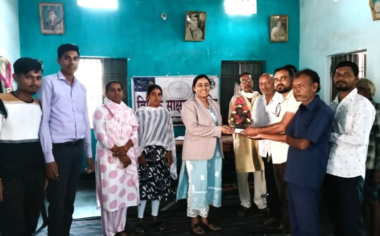 जागरूकता शिविर आयोजित कर दी गई लोक अदालत के संबंध में जानकारी