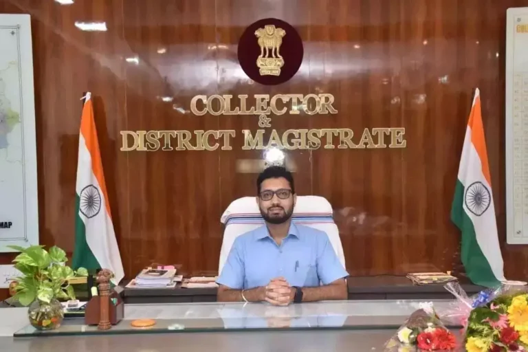 महासमुंद/प्रशासकीय अधिकारियों के मध्य कार्य विभाजन