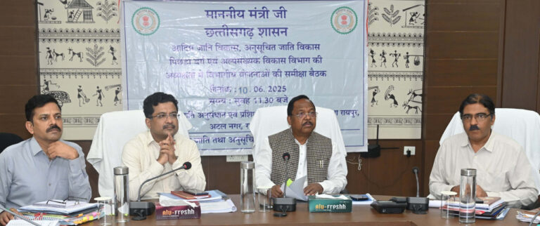 रायपुर : शैक्षणिक सत्र शुरू होने से पहले आश्रम-छात्रावासों की कराएं साफ-सफाई और रंग-रोगन: मंत्री श्री रामविचार नेताम 