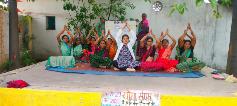 रायपुर : विश्व योग दिवस के अवसर पर आयुष्मान आरोग्य मंदिरों में “योग एवं वेलनेस सप्ताह” की शुरुआत 