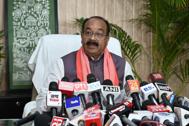 रायपुर : उप मुख्यमंत्री श्री अरुण साव ने कैबिनेट की बैठक में लिए गए निर्णयों की जानकारी दी