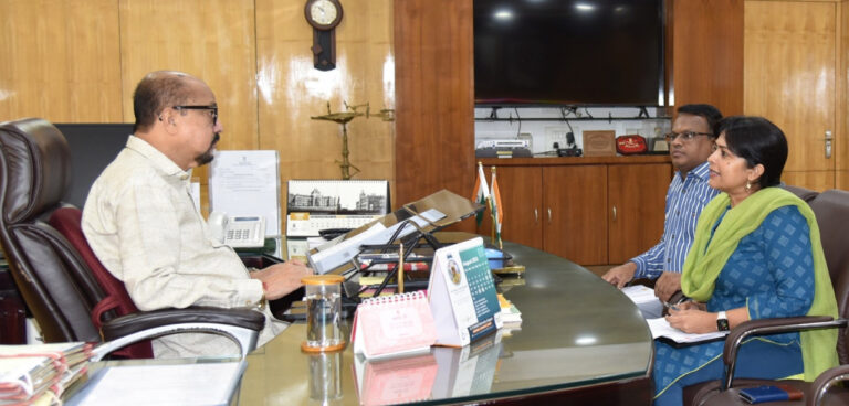 रायपुर : राज्यपाल श्री डेका ने छत्तीसगढ़ को टी.बी. मुक्त बनाने के लिए सघन प्रयास करने के दिए निर्देश