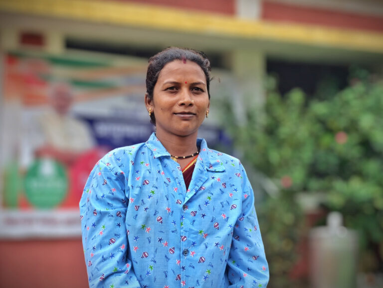 रायपुर : समस्याओं के निराकरण होने पर जनजातीय महिलाओं ने की शिविर की सराहना