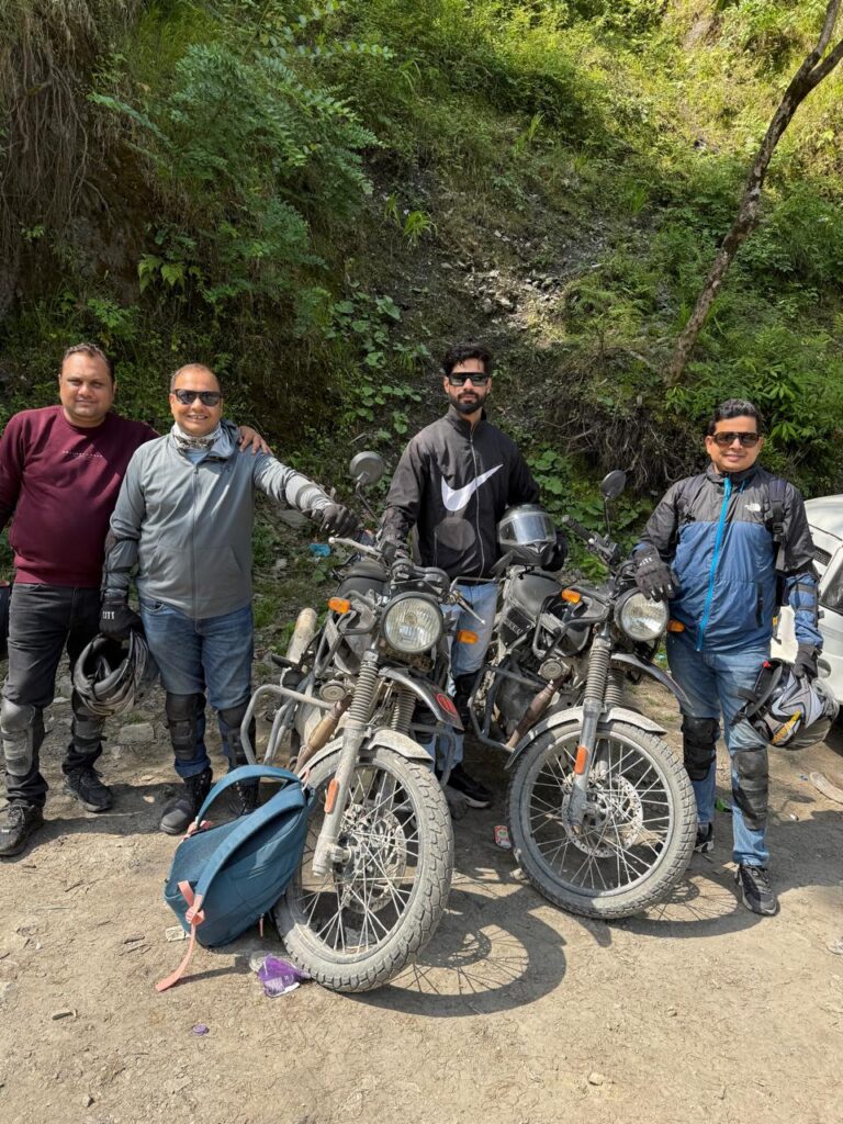 बसना/*1200 किलोमीटर,10 दिन और स्पीति की घाटियां : अमित अग्रवाल और दोस्तों की साहसिक बाइक यात्रा बनी मिसाल*