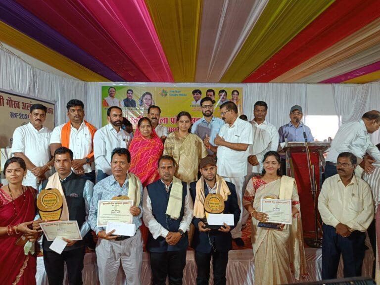 सरायपाली / सुन्दर लाल डडसेना को मिला मुख्यमंत्री गौरव अलंकरण(शिक्षादूत) का पुरस्कार