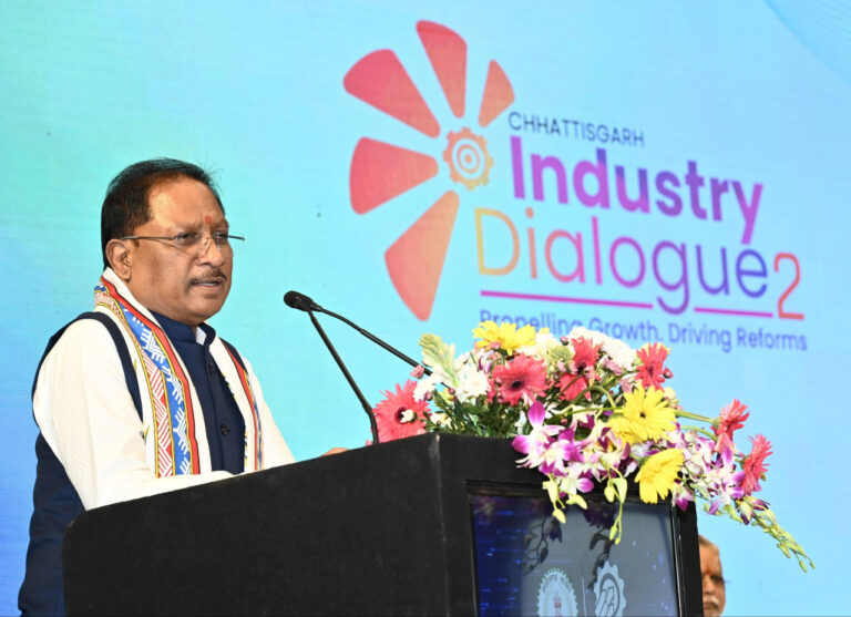 रायपुर : मुख्यमंत्री श्री साय ने वन क्लिक सिंगल विंडो सिस्टम 2.0 का किया शुभारंभ : इज ऑफ डूइंग बिजनेस में छत्तीसगढ़ बनेगा देश का अग्रणी राज्य