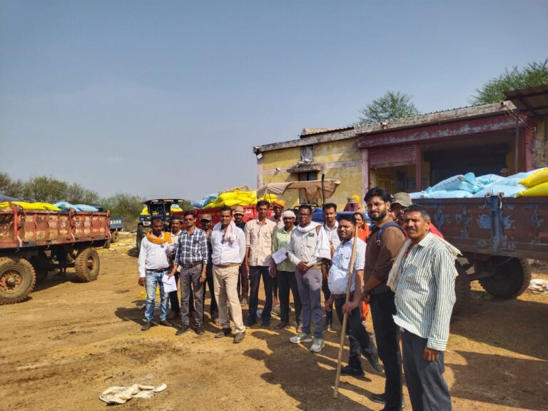 रायपुर : खाद-बीज की पर्याप्त उपलब्धता, उठाव जारी