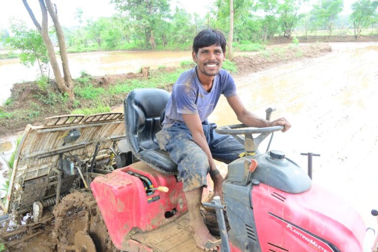 छत्तीसगढ़ : कृषि यंत्रों से आसान हुई खेती