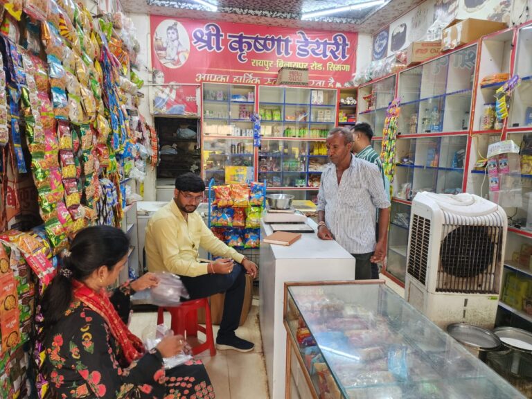 रायपुर : त्योहारी सीजन में खाद्य एवं औषधि प्रशासन की टीम ने चलाया जांच अभियान