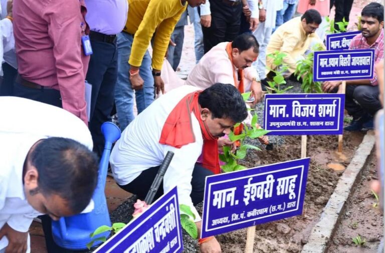छत्तीसगढ़ : पर्यावरण संरक्षण जनभागीदारी से ही संभव है :उपमुख्यमंत्री श्री विजय शर्मा