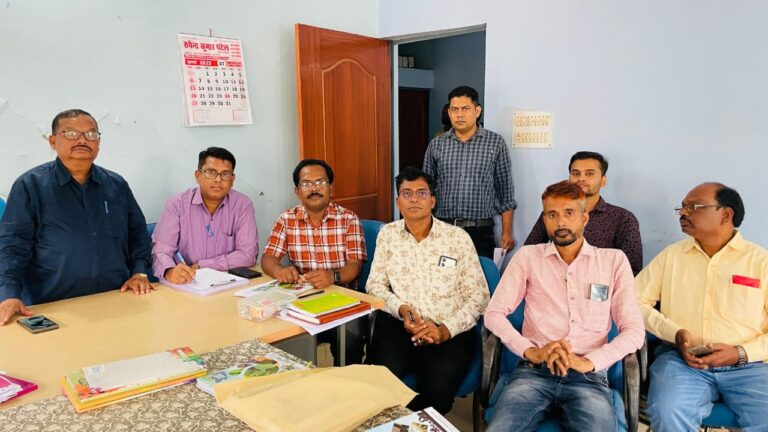 महासमुंद/बिना अनुज्ञा कृषि उत्पाद विक्रय पर छापामार कार्रवाई, उर्वरक एवं कीटनाशक जप्त