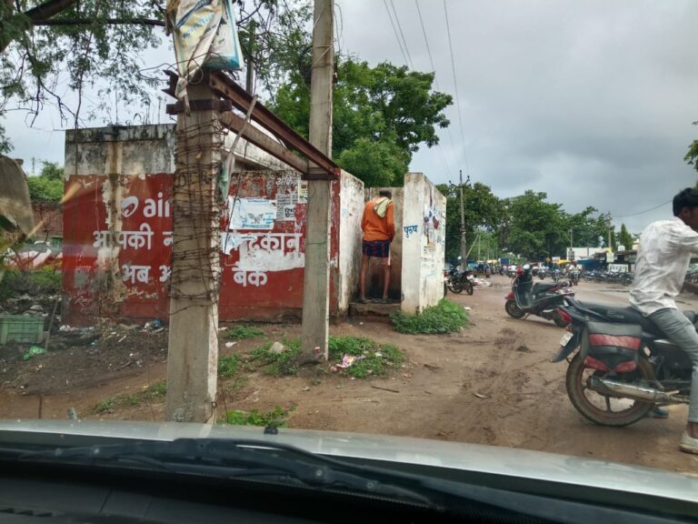 भंवरपुर को नगर पंचायत और तहसील बनाने की मांग चल रही है लेकिन भंवरपुर का हालात बहुत दयनीय है?