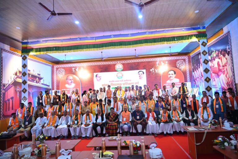 छत्तीसगढ़ के मैनपाट में विचारों की तपोभूमि, विधायक डॉ संपत अग्रवाल बोले-यह आंदोलन है, महज़ दल नहीं